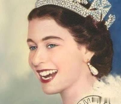  [英国女王]英国女王，戴安娜王妃，凯特王妃相比，你觉得谁美？