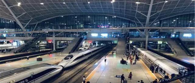 中国唯一有16座高铁站的城市，力压北京、上海，却不是一线城市