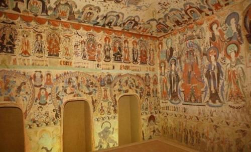 敦煌莫高窟12月开始门票半价,精美壁画,风沙侵蚀严重,再不去就