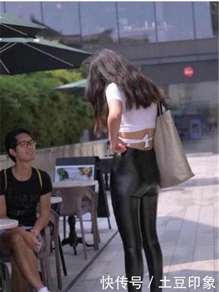  气质|年轻美女街拍：很萌很可爱的美女，具有温婉气质！