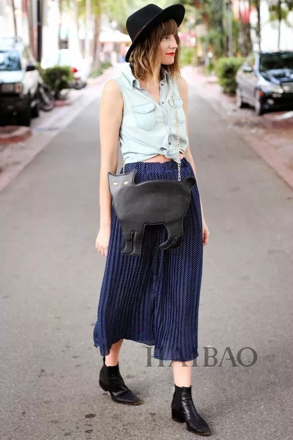 GUCCI看了沉默，LV也得陪玩!喵星人究竟有什么魔力