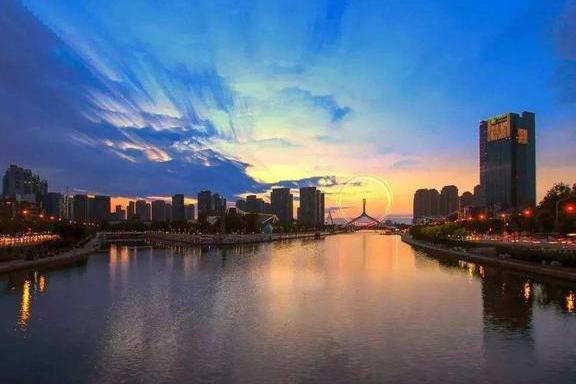 中国最没存在感的超大城市，人口超广州深圳，实力胜过成都苏州！