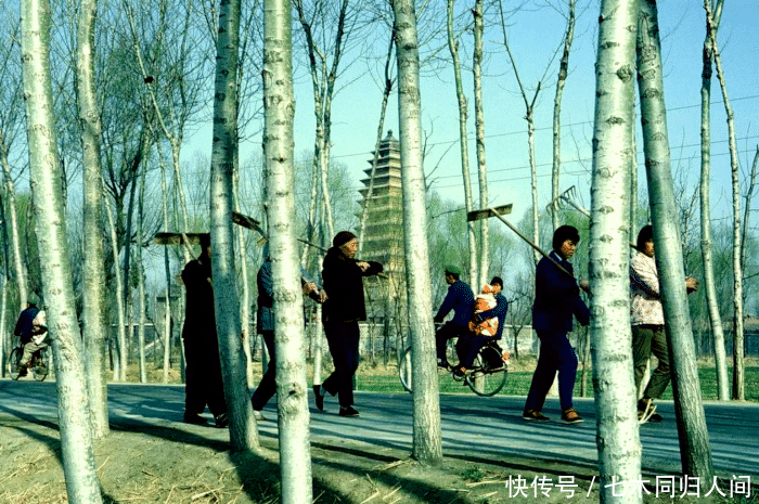  冰糕■美国人拍1987年中国， 想不到87年的中国这番景象