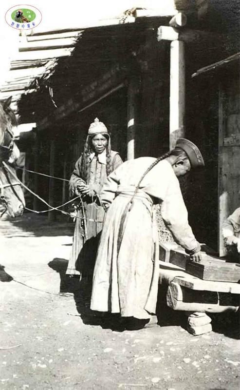 看看100年前的新疆什么样?