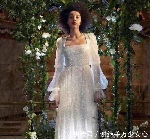  『方领衬衫』“法式风”的方领穿搭，半个时尚圈都在这样穿！
