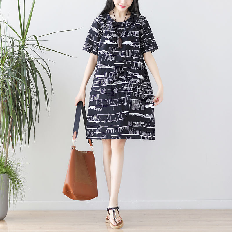 终于盼到工资到账了!期待好久的裙子，显嫩百搭，美的怦然心动