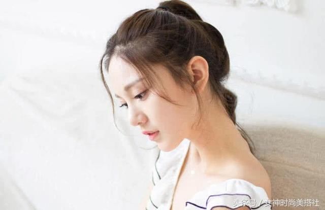 女生不想发际线变高，这4种发型尽量避开，图4对头发伤害很大