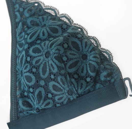 夏季穿性感的吊带露背装,就一定要穿这种美背文胸,更完美迷人