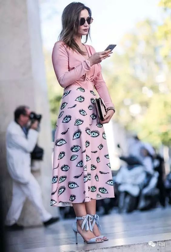 今夏最吸睛的30种半裙搭配，太美了!