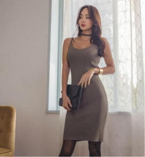 针织包臀裙让你立刻变身优雅女人！