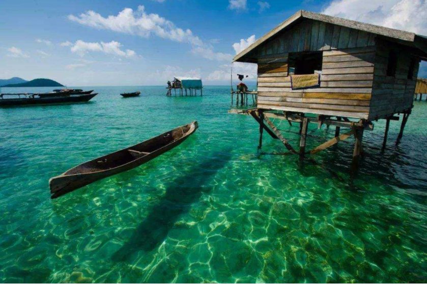 “最后一支海洋游牧民族”在水底来去自如，却“晕陆地”