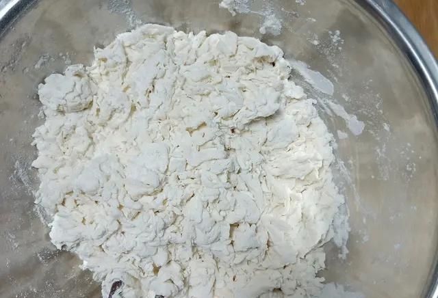  『十足』宅在家教你做葱香味十足的葱油饼，咬一口酥掉渣，一家都喜欢！