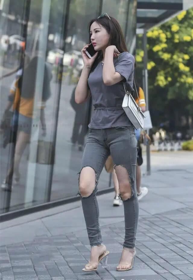  夏季|有了高跟鞋，牛仔裤更是如虎添翼，怎么搭都显瘦又体面！