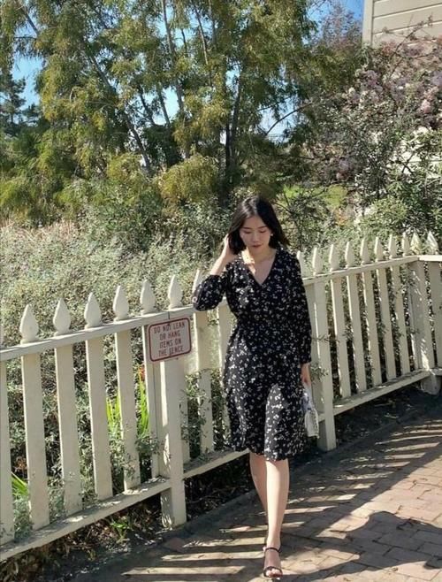  『会让女神』审美疲劳不会穿搭？时尚博主简单的搭配，把你衣橱里的衣服穿个遍