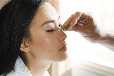 新手化妆，这4步不能少，底妆服帖不脱妆