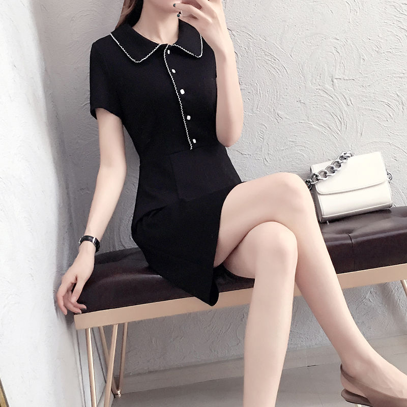 70后姑姑穿这“娃娃领”减龄裙后，洋气显年轻，美的路人三回头