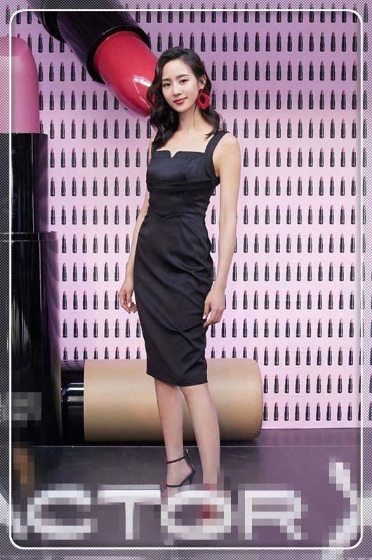 一直以为穿黑裙的唐嫣是最美的，可看到张钧甯后，我瞬间转变了