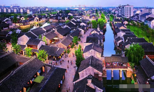 最“大气”的江南古镇：景区门票80元，对游客“逃票”视而不见