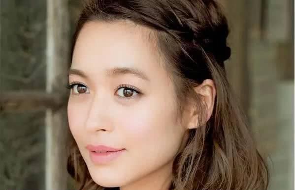  水洗脸美白@用这些日常小物洗脸，真的会祛斑、越洗越白！