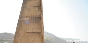  建筑：世界上最“悲壮”的大桥，桥墩中留着建筑者的遗体，经过