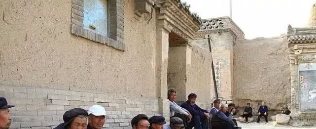 再过20天，农民要交4笔钱，一户至少5000元，早做准备