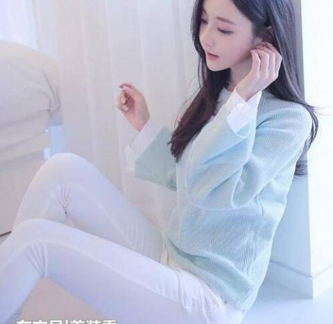  「美女」明媚动人的牛仔裤美女，尽显亭亭玉立的美感！