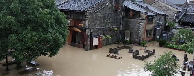 一场台风淹没了一个城，被台风淹没的浙江临海，灾难之前有多美？