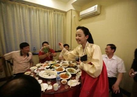 中国游客去朝鲜旅游,却因为一个问题惹麻烦,导游:最反感这种人