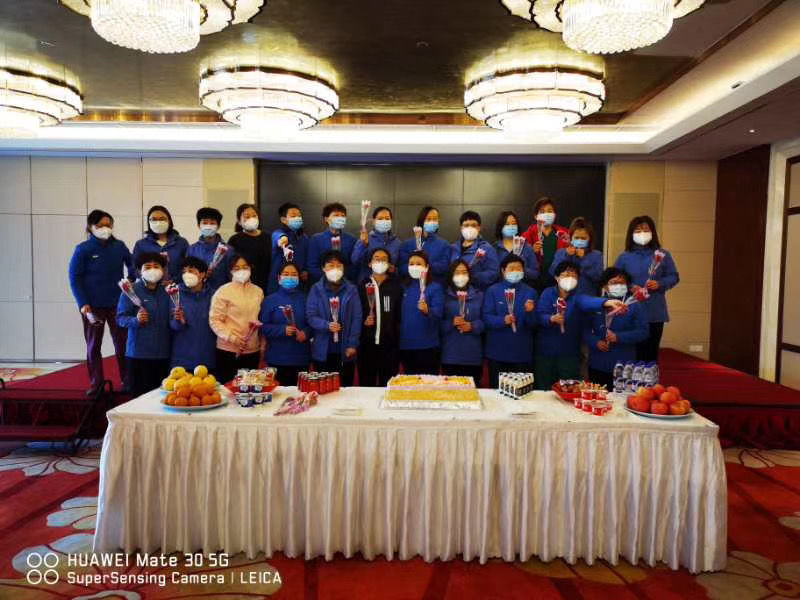  【度过】武汉客厅方舱医院今天正式休舱 山东医疗队员在武汉度过别样妇女节