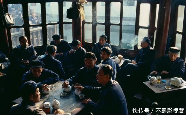 老照片１９８０年的中国社会百态，难得一见，值得收藏