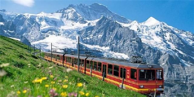 全球最缓慢的火车，300公里行驶了8个小时，还被乘客抱怨：开太快