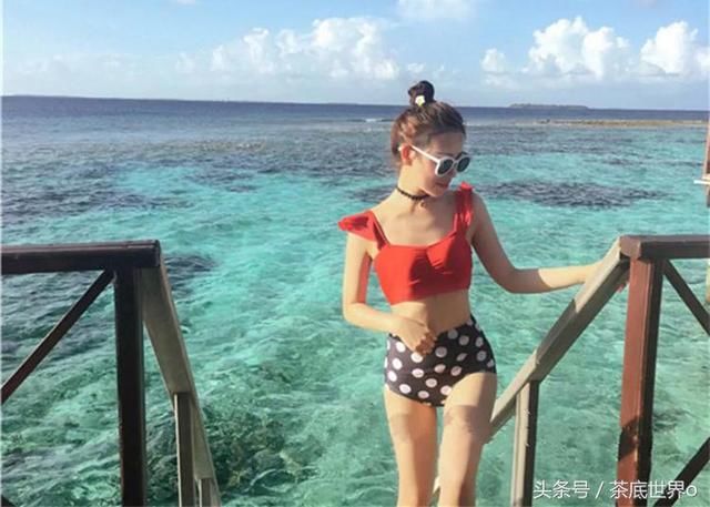 女生穿泳装时，到底要不要穿内衣？