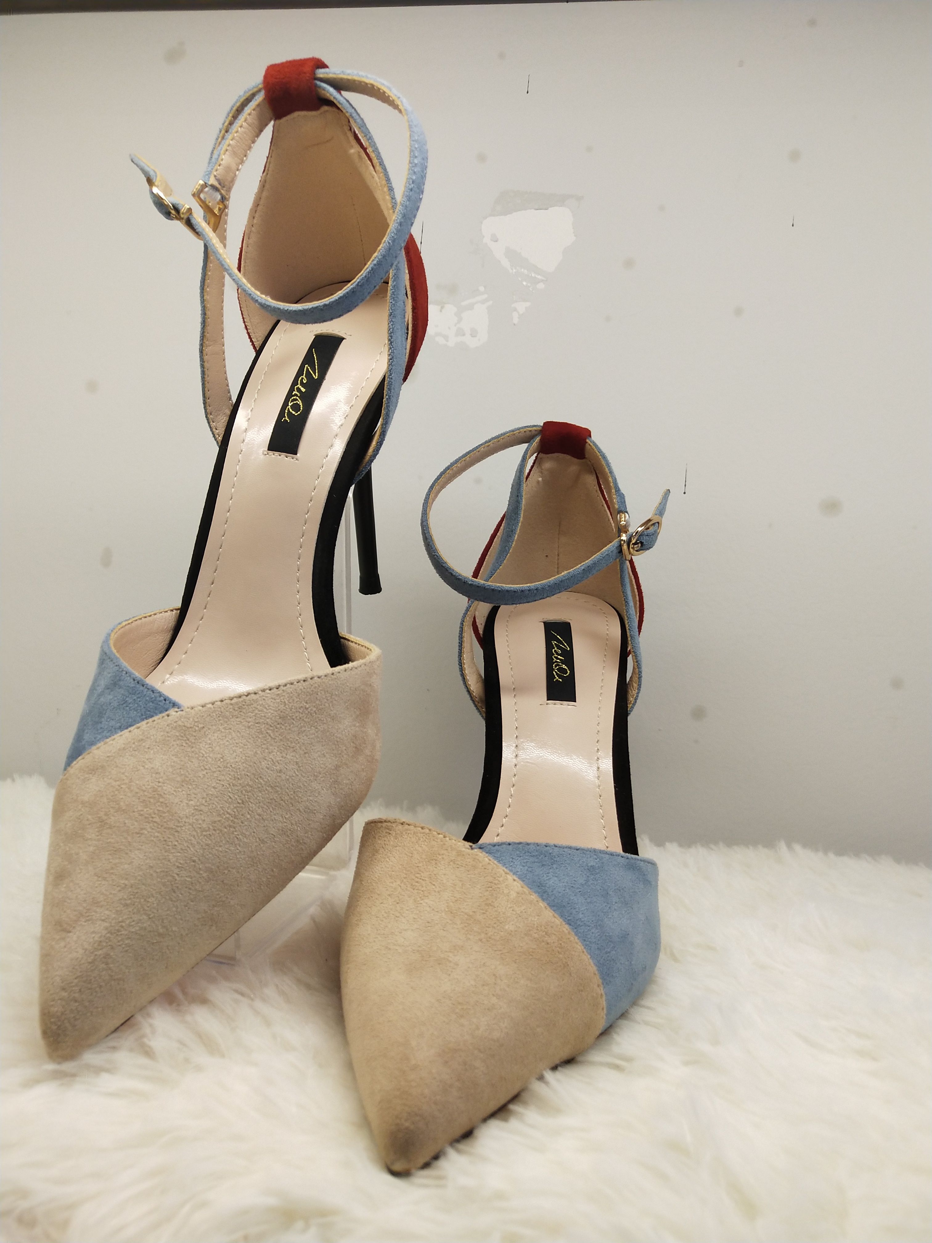 女神的鞋柜,没有几双尖头高跟鞋,你也敢自称女神?