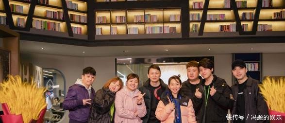  气质■罗云熙新剧杀青，穿西装霸道总裁气质尽显，白鹿变邻家小女孩！