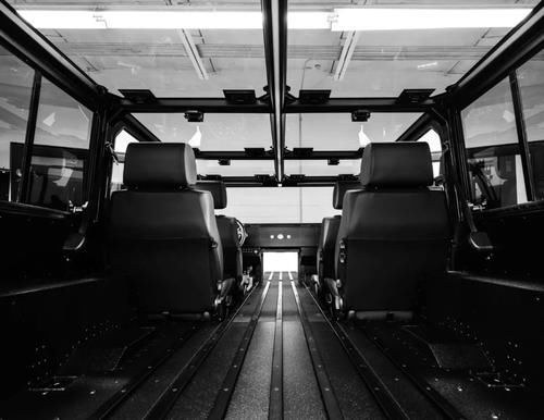  『越野车』越野车就要大排自吸？Bollinger B1/B2告诉你，电动车照样能做到