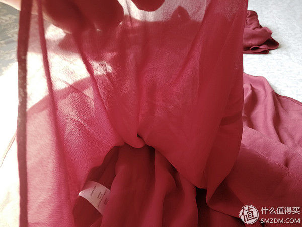 盛夏红裙正当时--ONLY挂脖连衣裙开箱