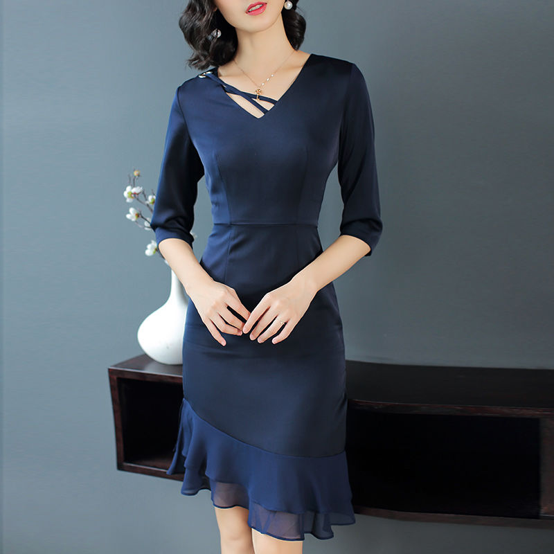 奔四奔五特显老?11款洋气新款美裙，修身显瘦又减龄，美炸了