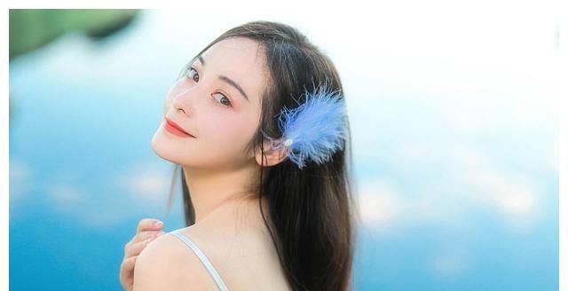  『不像自己』越发爱一个人就越发摧残自身，感情里活得潇洒最不像自身的星座！