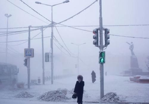  「奥伊」世界上最寒冷的村子，房屋奇特没有蔬菜，人们却非常惬