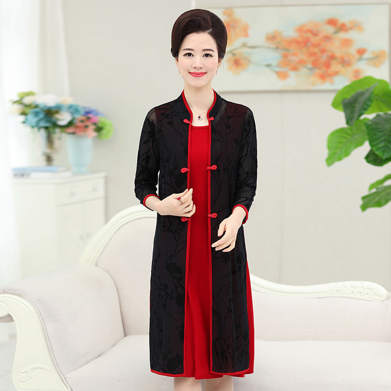 回眸一笑百媚生!穿对旗袍，妈妈都像阔太太，女儿也能穿