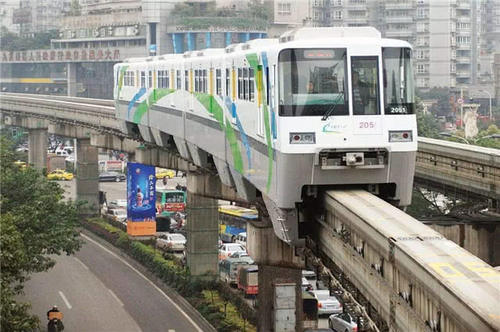 重庆和成都，谁更有可能成为中国西部的交通“枢纽之王”？