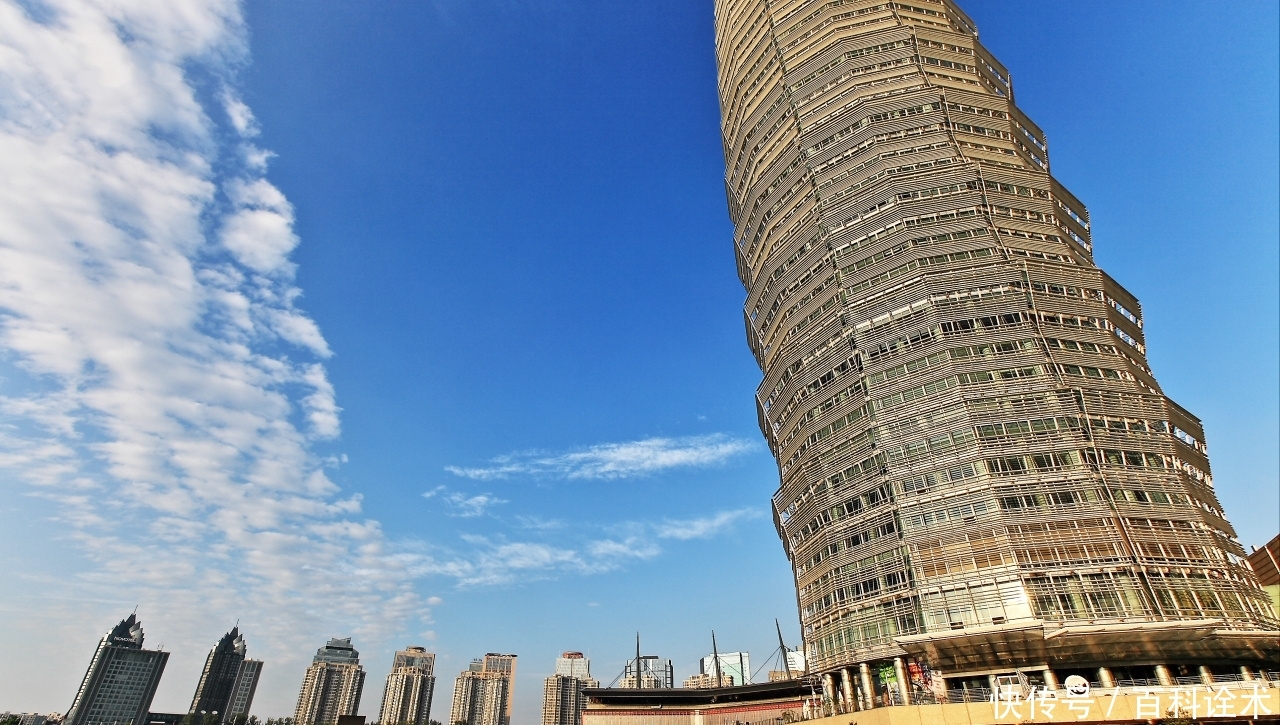 22亿超级大楼唤醒郑州，打造中原第三高楼，网友：造型很“河南”