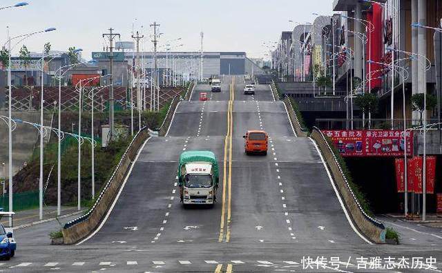  【2号线】为什么都说重庆是神一样的山城