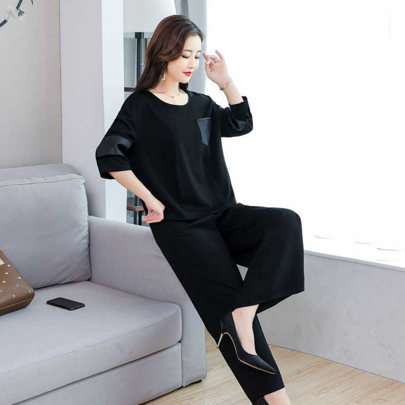 7080别再穿妈妈装了，试试这阔腿裤套装，穿上美的令人心醉