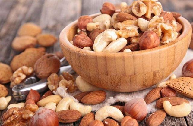 女人夏天出门怕晒?不是只有柠檬，这几样食物更多人喜欢