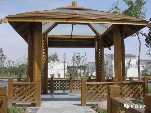 防腐木在庭院景观中的设计运用