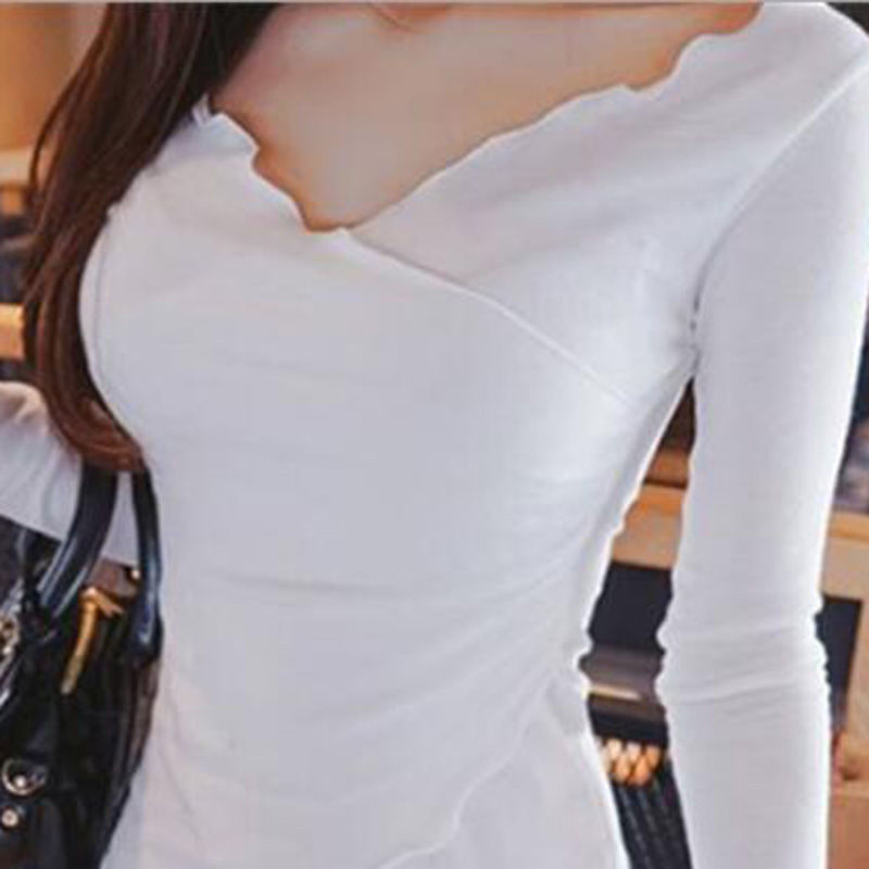 有好身材就别遮住!学聪明女人这么穿，勾勒完美曲线，性感又妩媚