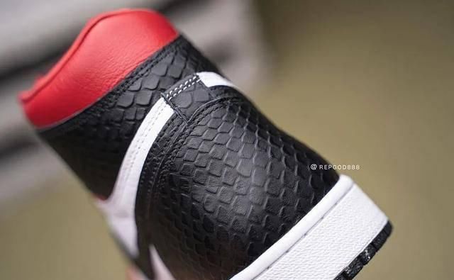  「球鞋」蛇皮球鞋上脚！这双 AJ1 提前锁定2020人气王鞋款