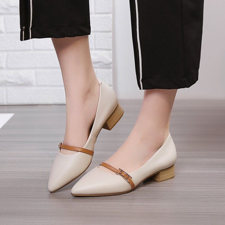 女人永远差一双鞋，看看下图这些新款时尚女鞋，有你缺的那一双吗