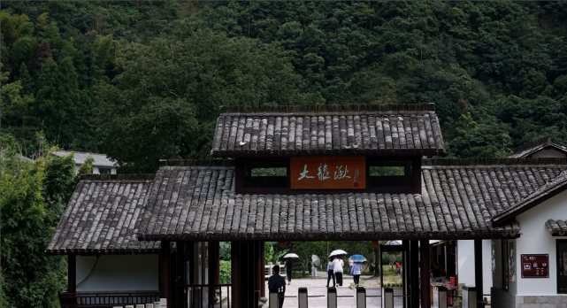 中国避暑胜地，浙江安徽各两处，安徽一处，这是八九月该去的地方